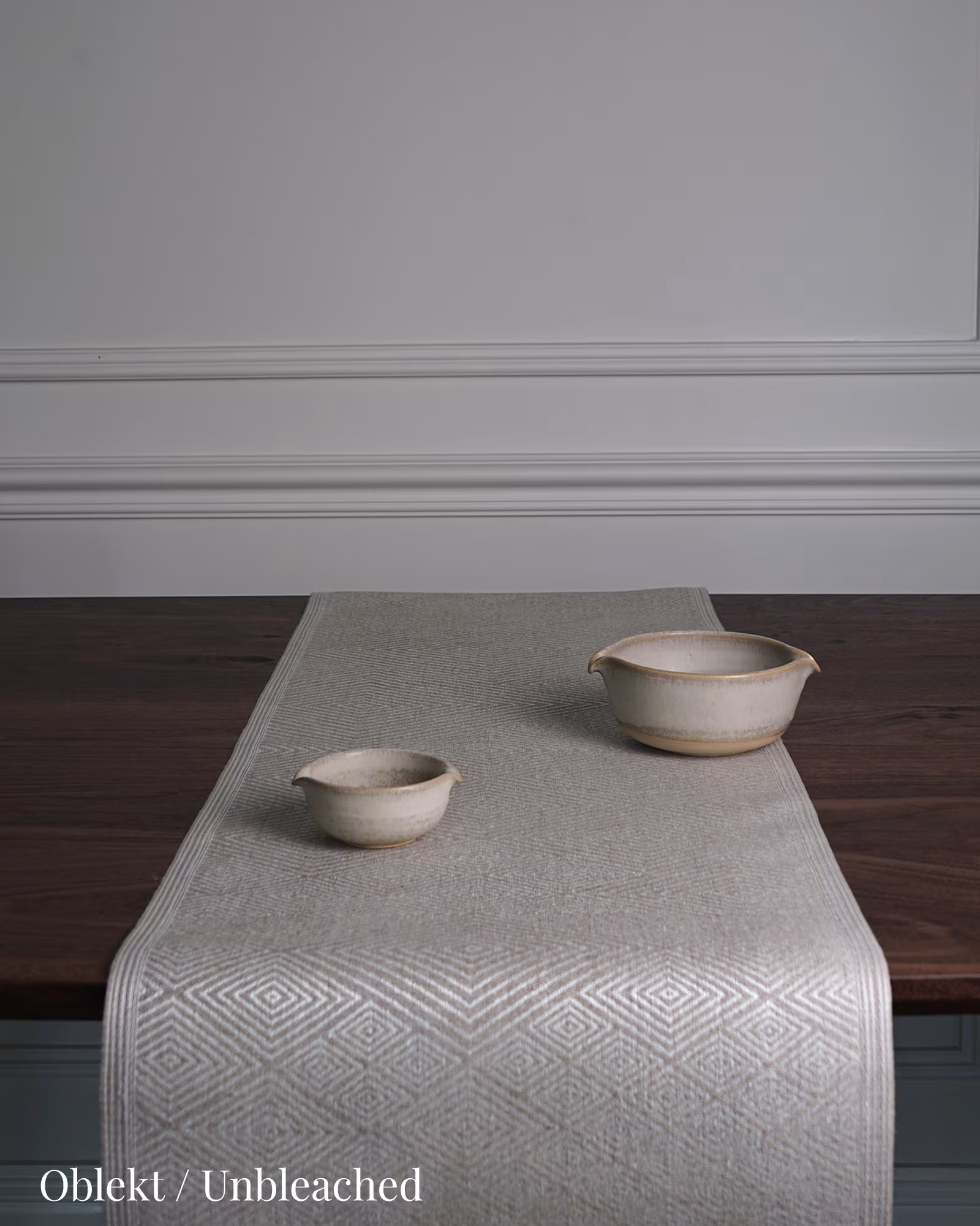 Gasoga-bordslopare-35cm-oblekt-klassbols-linnevaveri-produktbild