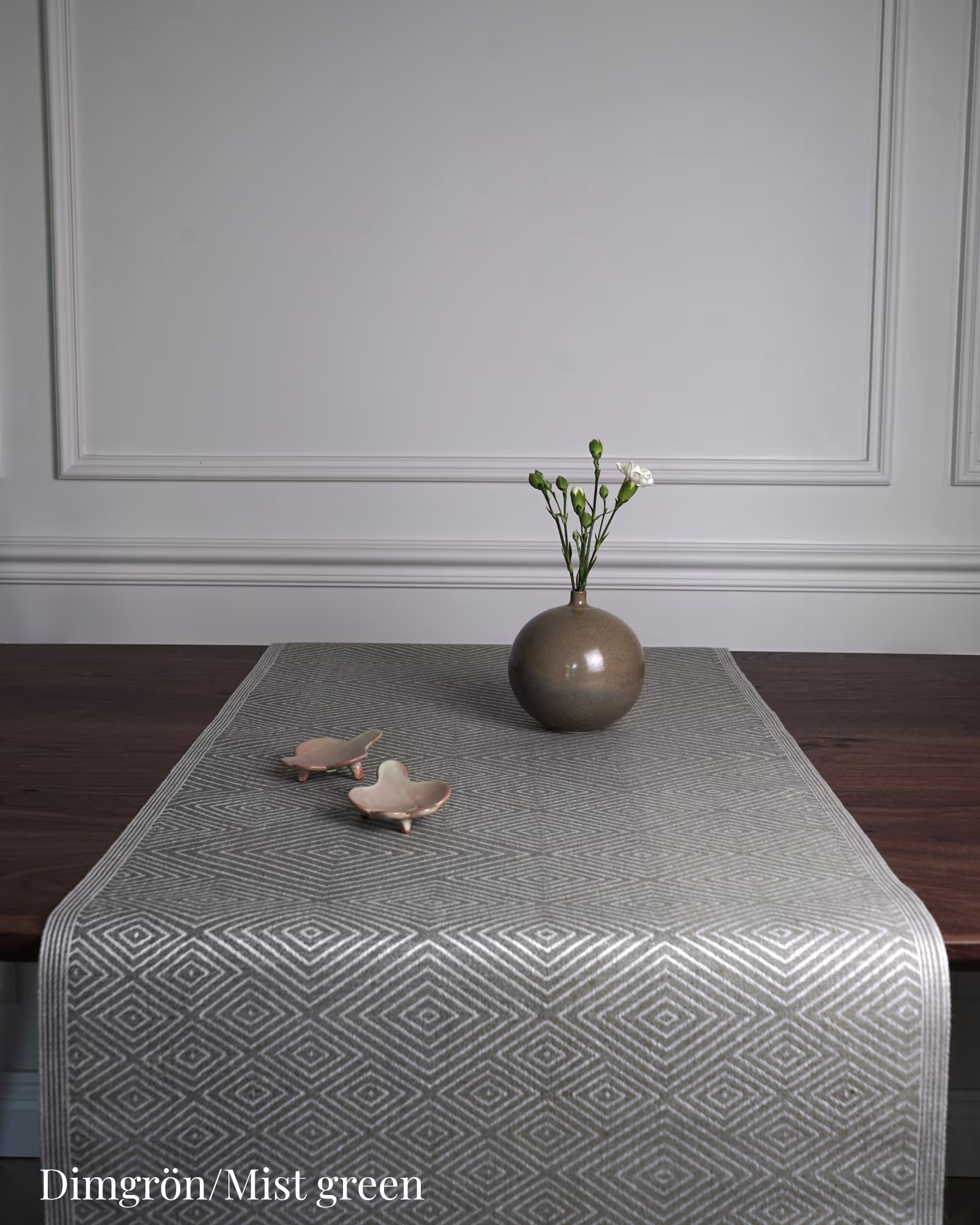 Gasoga-bordslopare-50cm-svart-klassbols-linnevaveri-produktbild