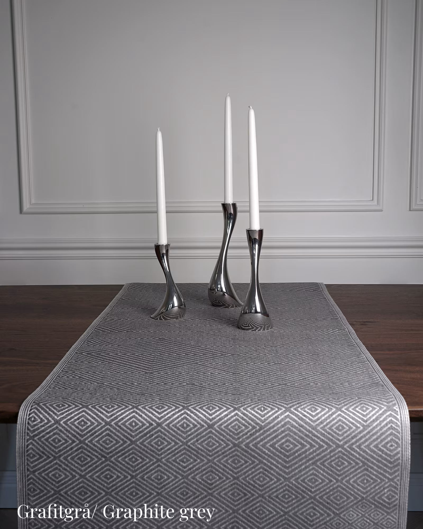 Gasoga-bordslopare-grafitgra-50cm--klassbols-linnevaveri-produktbild