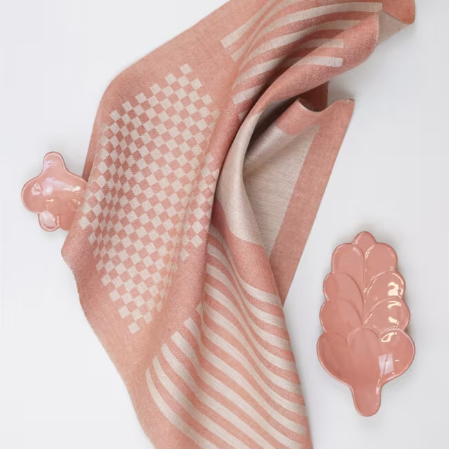 Hanne-napkin-tegelrod-product image-classball-linen vavaeri-