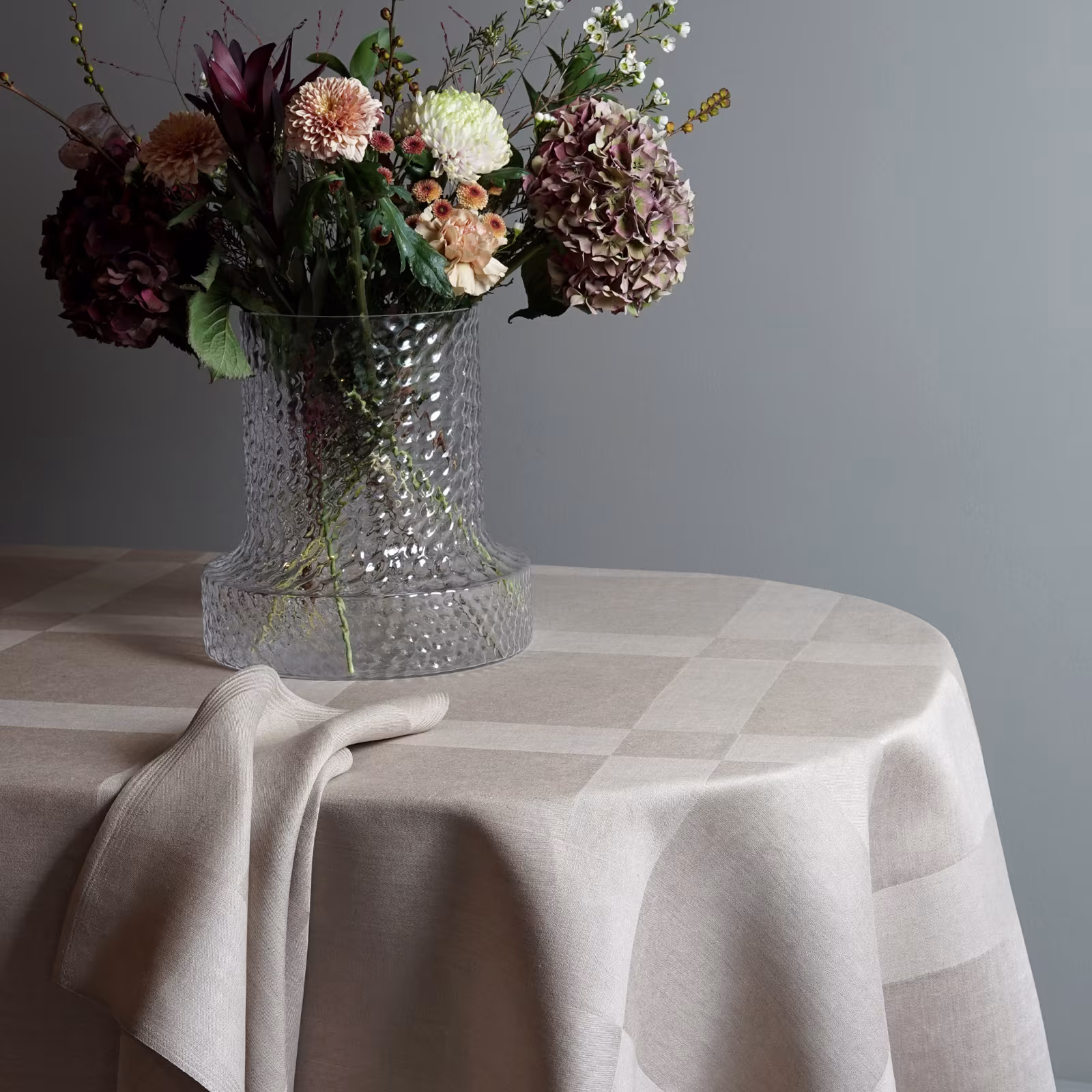 Nobel-cloth-sand-cover-image-class-ball-linen-waveri