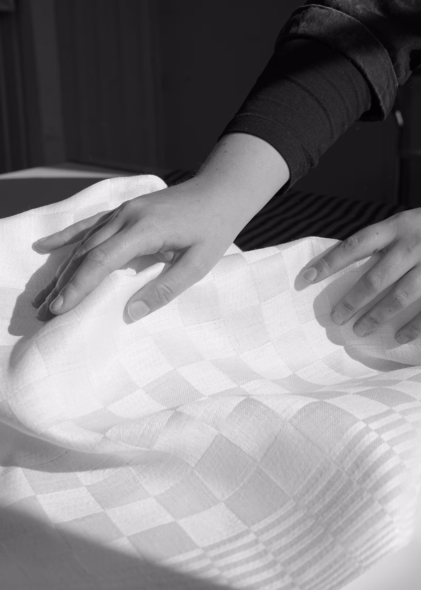 crafts-class-clothing-linen-weaving