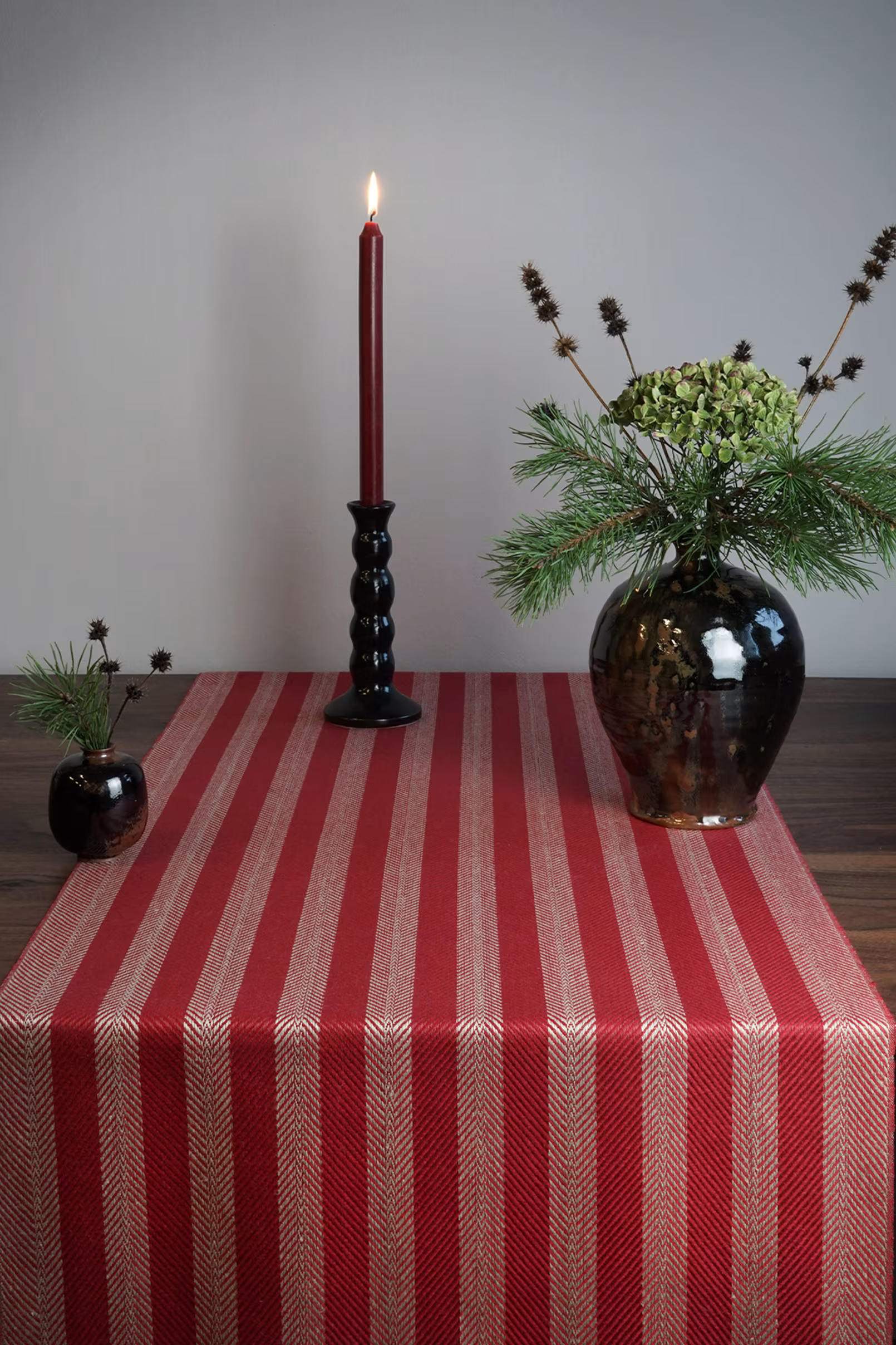 Christmas runner red table runner class linnevaveri product image
