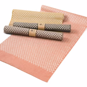Line bordslöpare linne Klässbols design Hanne Vedel färg sandvarp samlingsbild