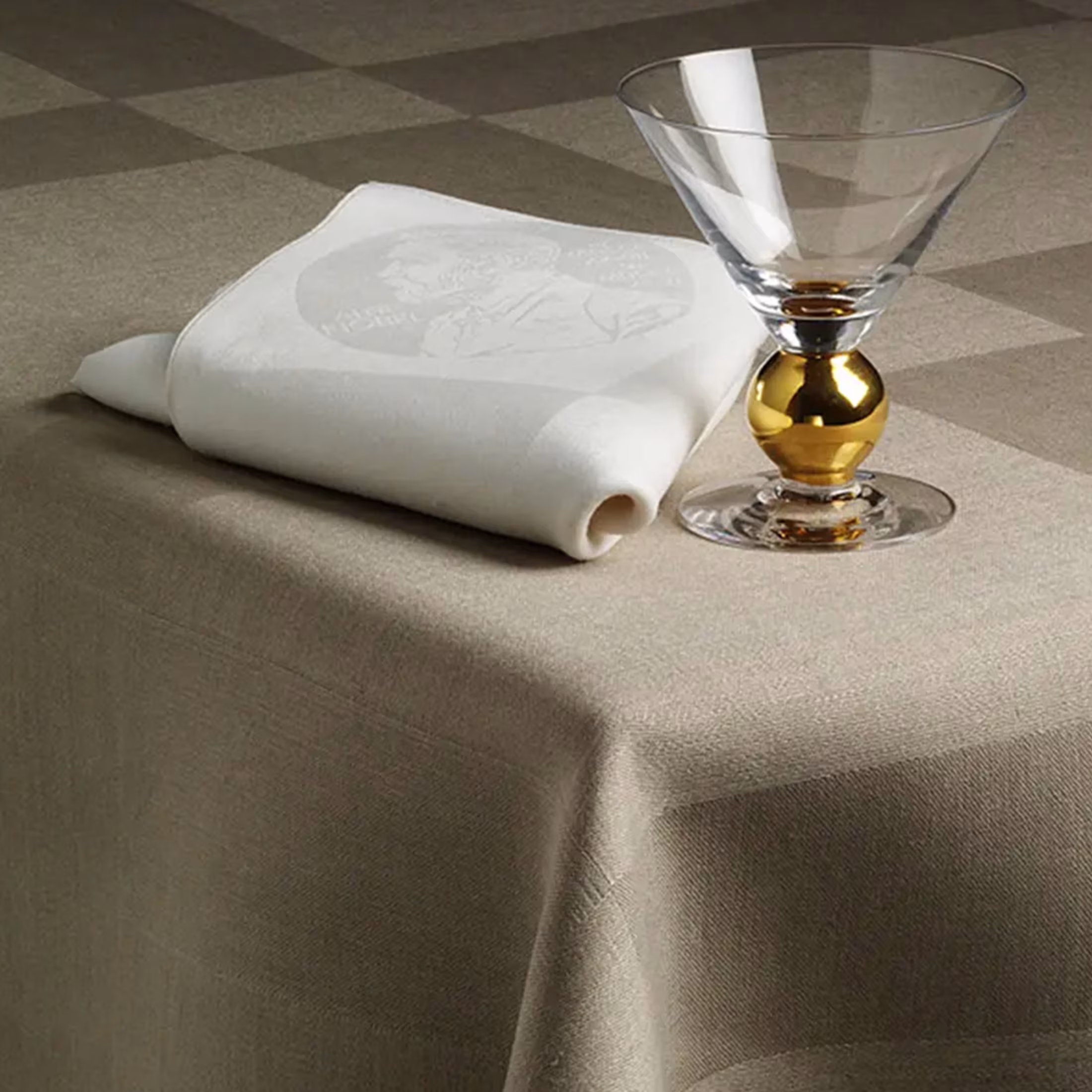 Original Nobel napkin in the color white Klässbols Linneväveri