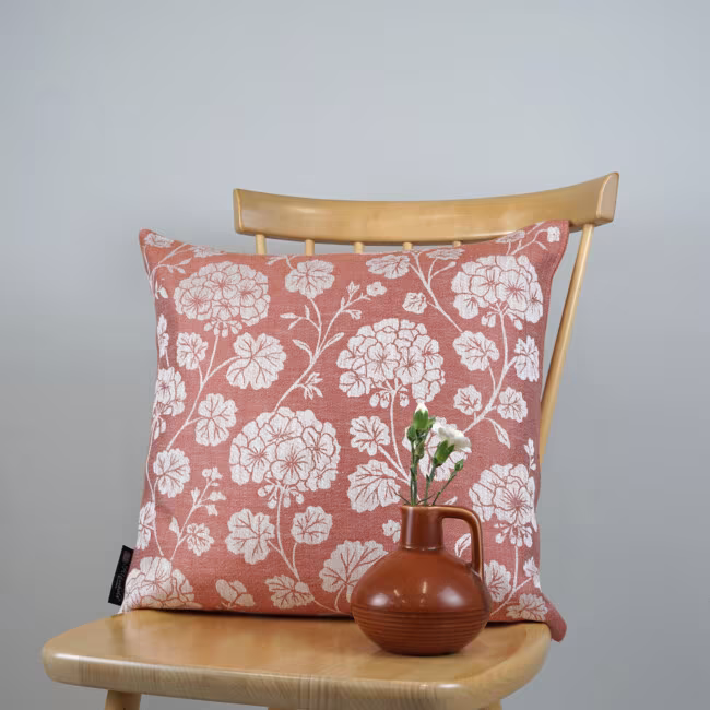 Mårbacka Pelargon pillow