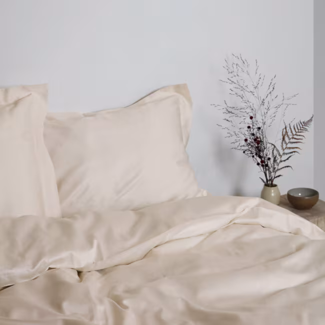 Gastaldi Raso Italian bed linen, Klässbols Linneväveri kuddvar cereme