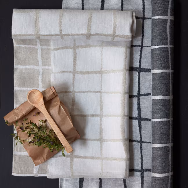 Säter black and unbleached linen towel by Klässbols Linneväveri and Jennie Adén
