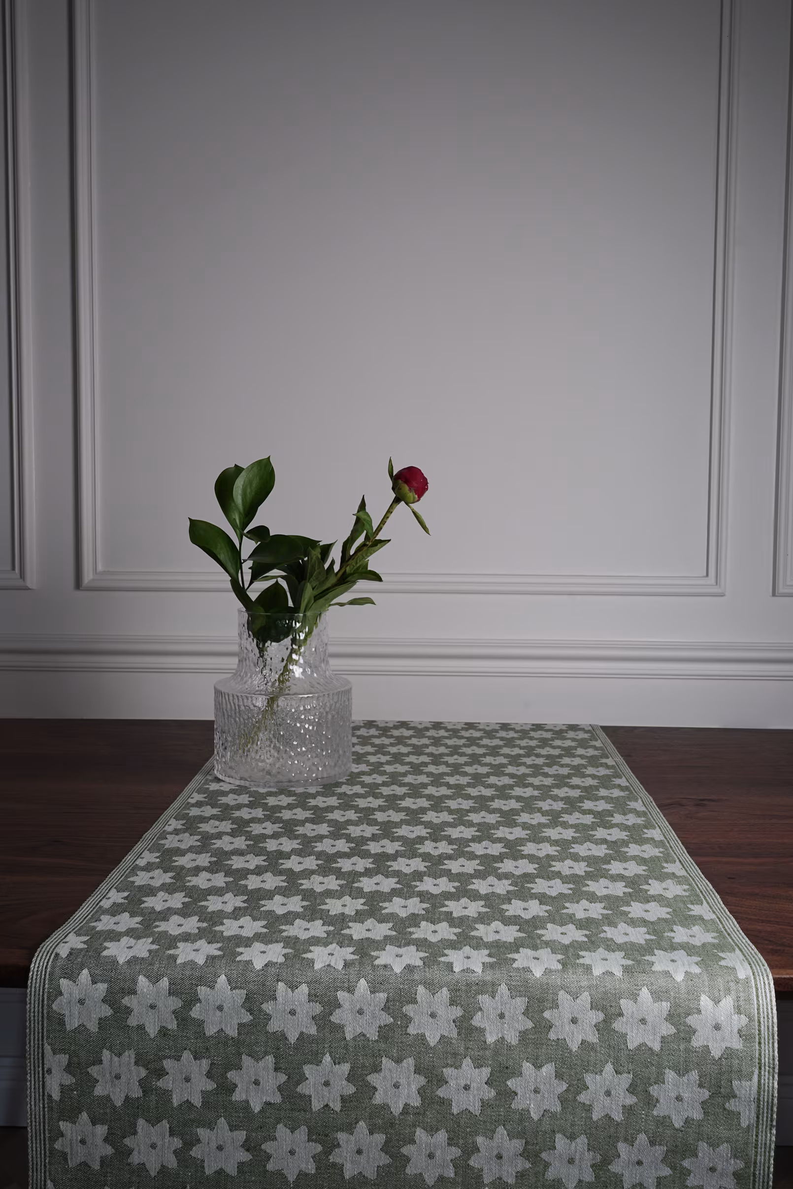 forest starling-moss green-table runner