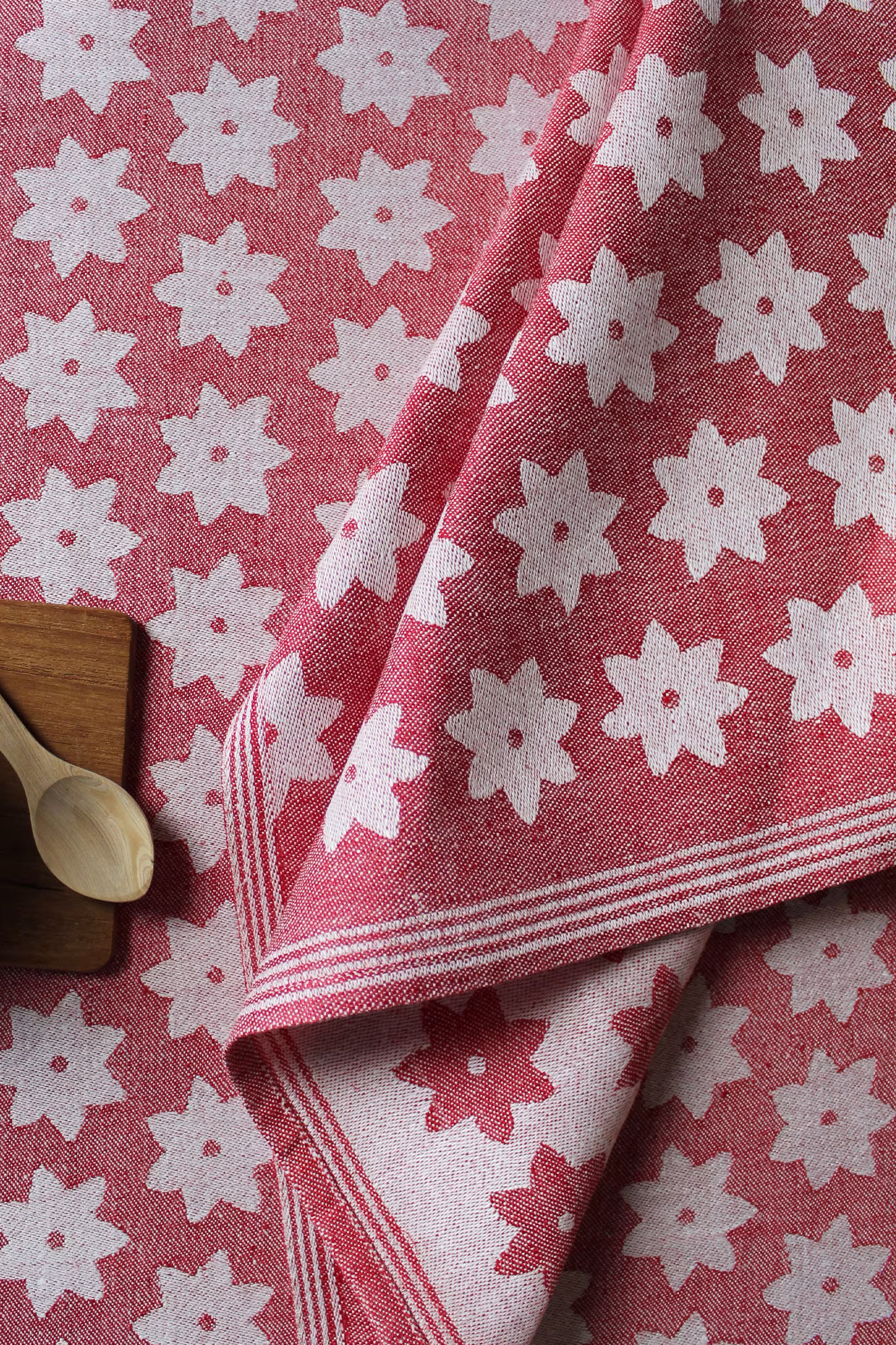 forest-star-red-class-bols-linen-vaveri